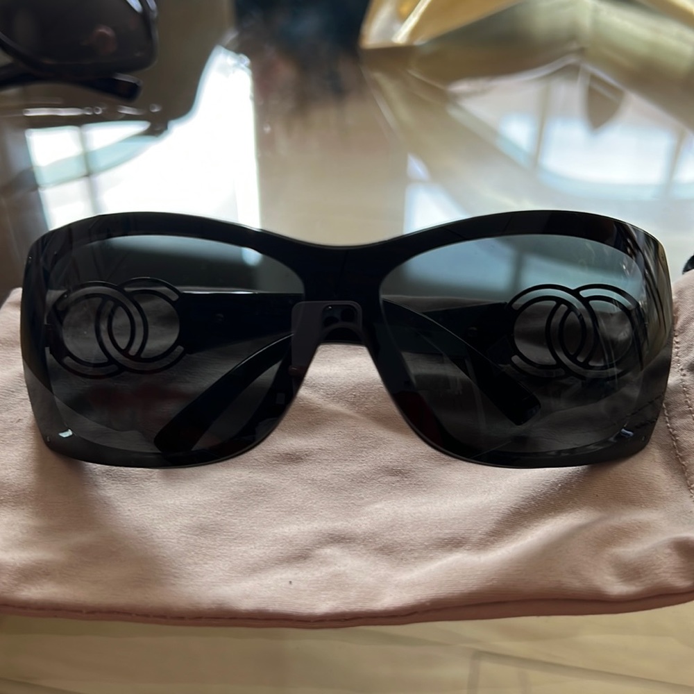 Chanel Sunglasses Black
